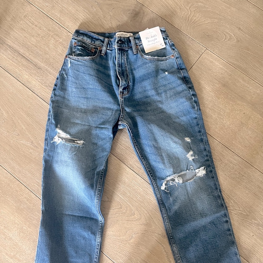 NWT Abercrombie Curve Love The Ankle Straight Ultra High Rise